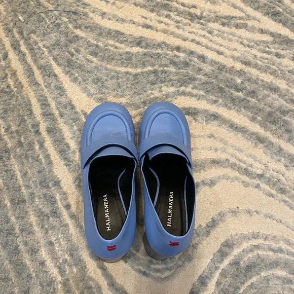 HALMANERA BLUE ONLY ROUND HEEL PUMPS WITH GREY HEELS SIze 7.5